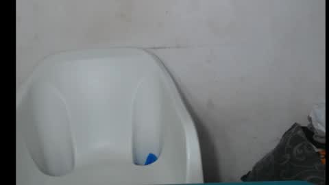 Snapshot of hottylissa1 chatting on October 6, 7:29 pm hottylissa1 online show from October 6, 7:29 pm