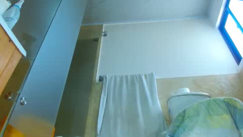 Snapshot of hottymilf69xxx chatting on January 23, 3:32 pm Mary online show from January 23, 3:32 pm