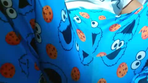 Snapshot of hottymilf69xxx chatting on January 4, 3:28 pm Mary online show from January 4, 3:28 pm