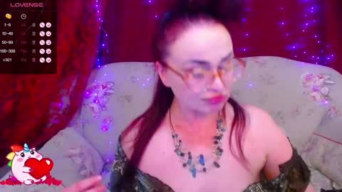 Hotzlata online show from March 9, 9:25 pm