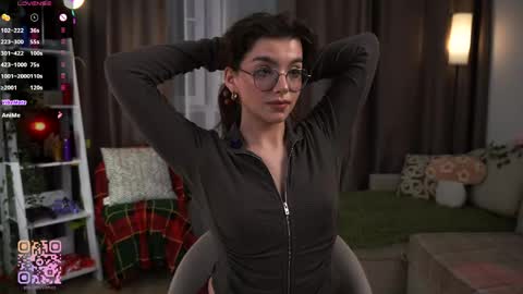 Diane online show from April 16, 8:08 pm