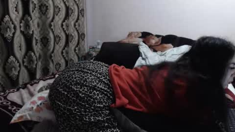 hugeassdevil online show from April 27, 5:59 am