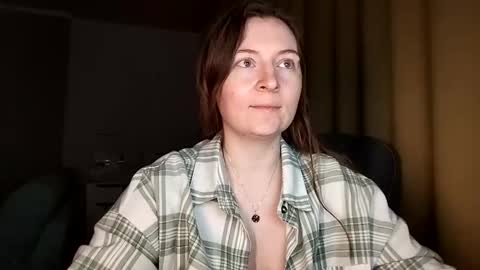 HumpyGrey online show from March 11, 6:54 pm