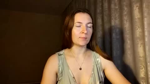 HumpyGrey online show from September 19, 4:50 pm