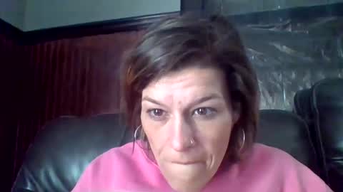 Snapshot of hydiejo777 chatting on October 14, 5:26 pm hydiejo777 online show from October 14, 5:26 pm