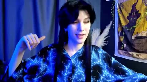 Hyeon Jin online show from February 10, 8:42 pm