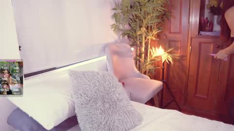 Lucy online show from October 21, 11:03 am