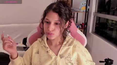 On instagram Imm  NikkiHelp me reach 100 likes online show from February 18, 7:07 am