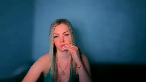 Venus online show from April 24, 3:48 pm