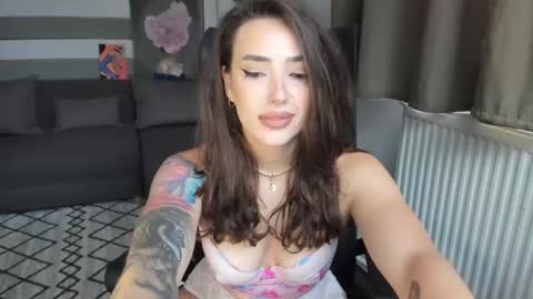 Baby Gal online show from November 10, 7:47 am