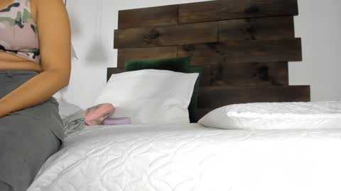 Gabriela online show from January 18, 12:26 pm