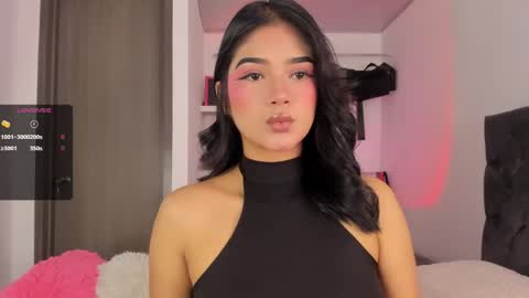 Snapshot of iamjulietaa chatting on February 4, 3:36 pm    online show from February 4, 3:36 pm