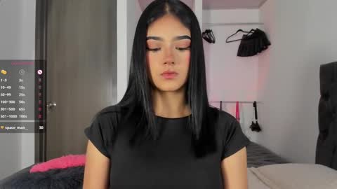 Snapshot of iamjulietaa chatting on March 12, 3:51 pm    online show from March 12, 3:51 pm