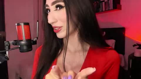 Mel  online show from November 1, 5:22 am