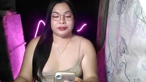 iana online show from April 22, 10:34 am