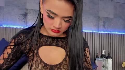  IBETH MOON  online show from April 22, 7:11 pm