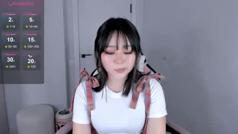 Hitomi   online show from January 6, 1:15 pm