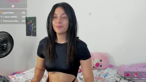 Snapshot of idarazanin24 chatting on December 30, 1:25 pm Idara Zanin online show from December 30, 1:25 pm