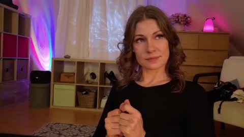 ilucyme online show from January 7, 7:28 pm