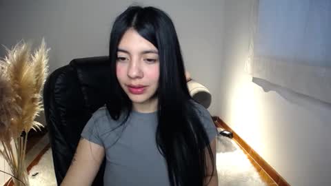 Alyn online show from January 6, 9:07 pm