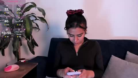 amber online show from November 4, 1:38 pm