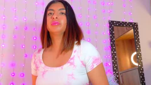 im_anna_ online show from February 1, 9:57 pm