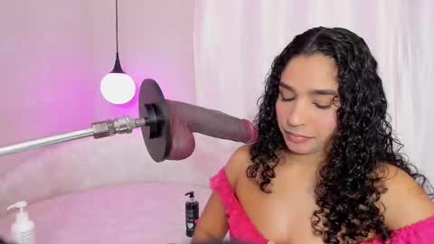 Belinda Mesa  online show from October 22, 4:39 am