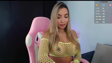 Snapshot of im_grecia chatting on October 17, 7:06 pm Grecia online show from October 17, 7:06 pm