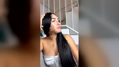 im_isabella1 online show from March 19, 7:02 am