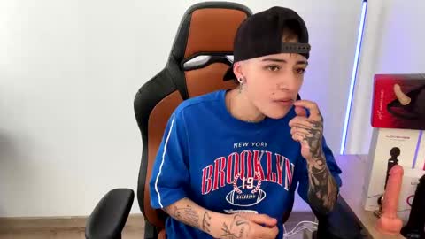 Snapshot of im_laia_ chatting on February 28, 6:20 pm Laia online show from February 28, 6:20 pm