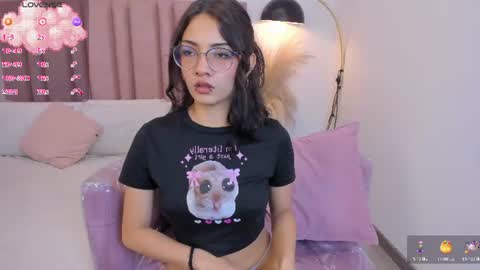 Lilyy  online show from August 3, 1:39 pm