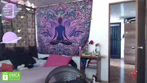 Cutie pie online show from April 26, 3:10 pm