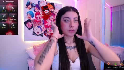 Snapshot of im_rosse_ chatting on December 17, 8:43 pm Jade Rosse online show from December 17, 8:43 pm