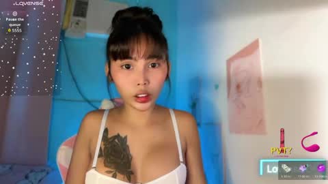 Ms. M online show from May 28, 8:18 pm