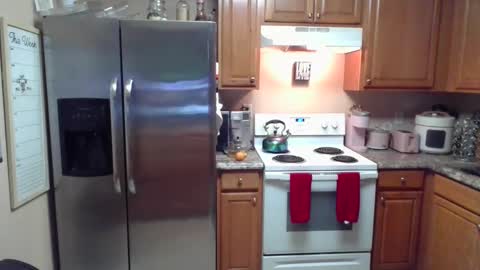 Snapshot of iman_love chatting on February 5, 12:10 am iman_love online show from February 5, 12:10 am