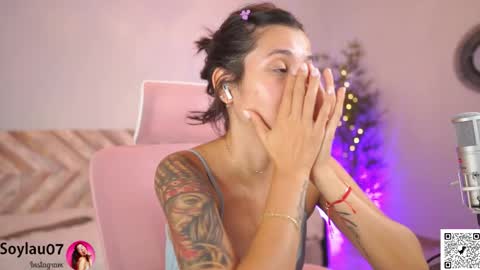 Snapshot of imjess_ chatting on September 9, 12:27 pm imjess_ online show from September 9, 12:27 pm