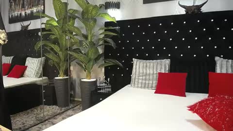 inanna_ishtar1 online show from February 15, 10:44 am