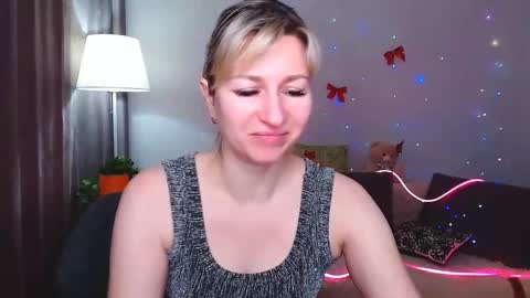 incredible_ariela online show from February 13, 11:50 am