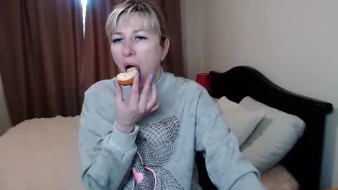 incredible_ariela online show from February 9, 12:19 pm