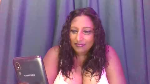 Snapshot of indianculture chatting on February 3, 7:31 pm indian culture online show from February 3, 7:31 pm