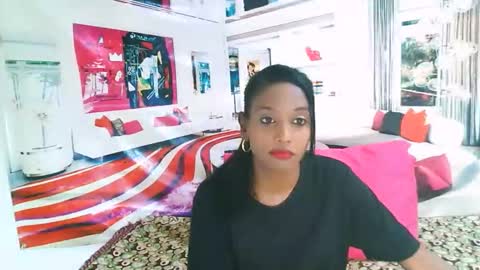 Snapshot of indianlovebug chatting on September 10, 5:13 pm Leah online show from September 10, 5:13 pm