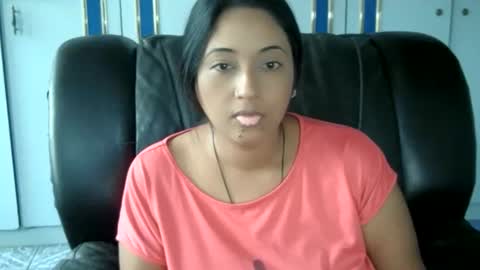Snapshot of indianplaygal69 chatting on February 14, 5:09 am Indianpalgal69 online show from February 14, 5:09 am