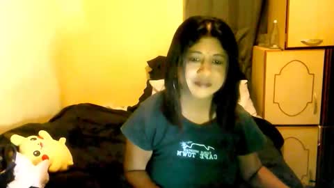 indianpleasures21 online show from April 18, 1:52 am