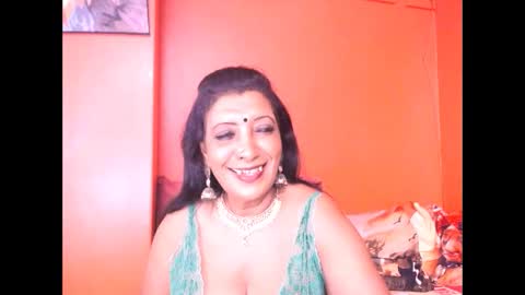 indiansarika65 online show from December 2, 7:16 pm