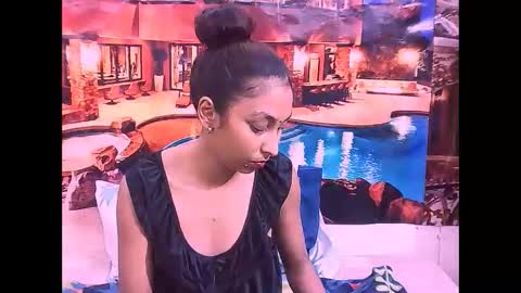 indiansexybutt4u2luv online show from April 21, 5:47 am