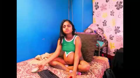 Snapshot of indiansumaya chatting on October 16, 8:28 am indiansumaya online show from October 16, 8:28 am