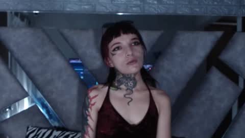 MOLLY online show from September 16, 4:48 pm