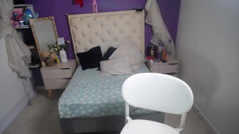 Ingrid petite online show from February 3, 11:47 pm