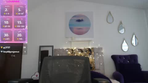           online show from June 27, 12:22 pm