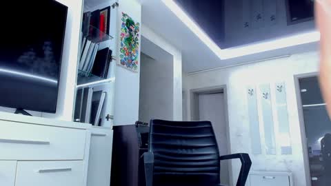 Ingrid online show from February 25, 8:35 am